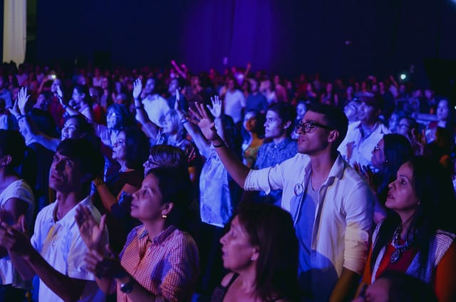 Worship at GLS in Venezuela